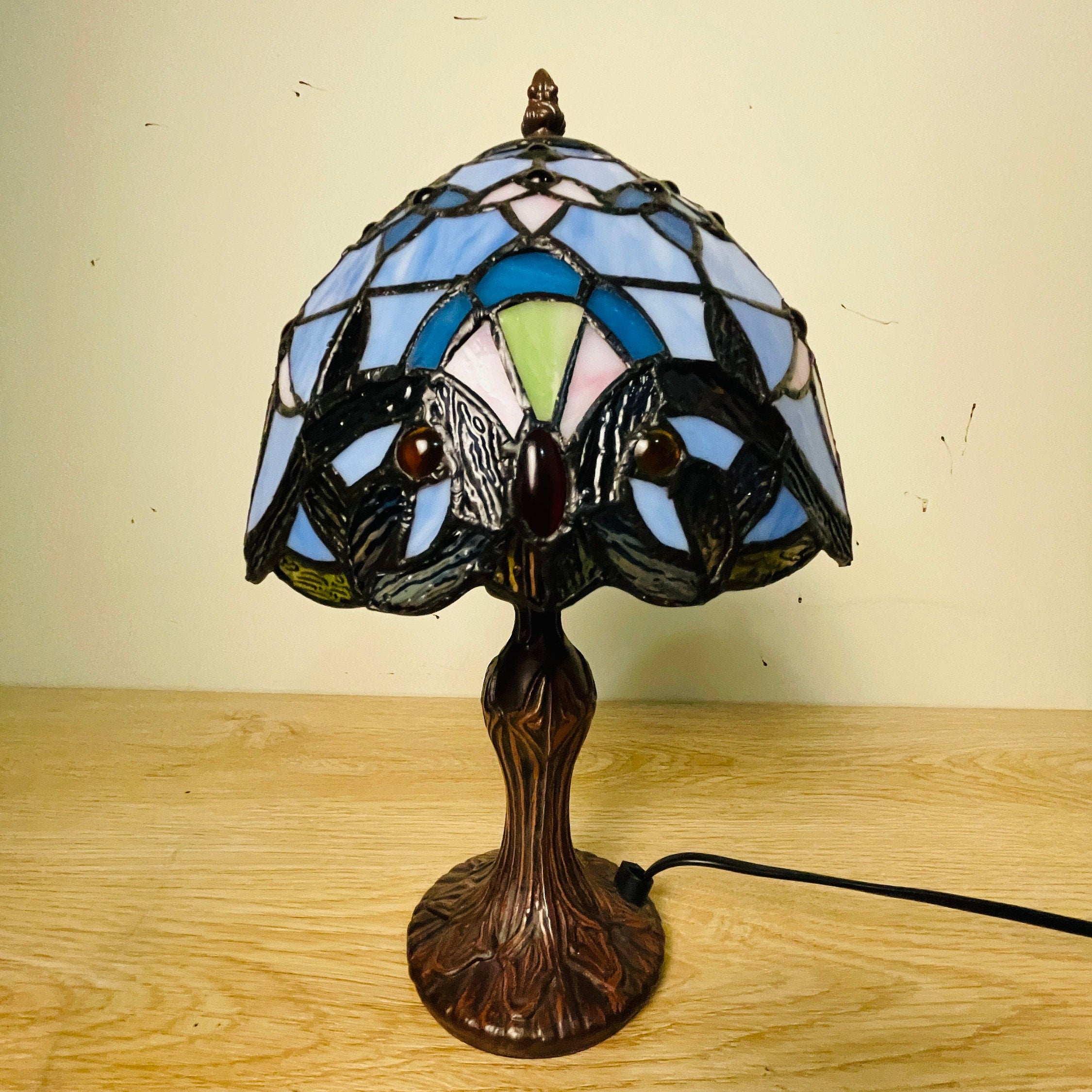 Crown Purple Violet Tiffany Lamp, Leadglass Stained Glass Shade, Crystal Bead Lamp Shade, Antique, Stained Glass Lamp Shade, Bedside Lamp