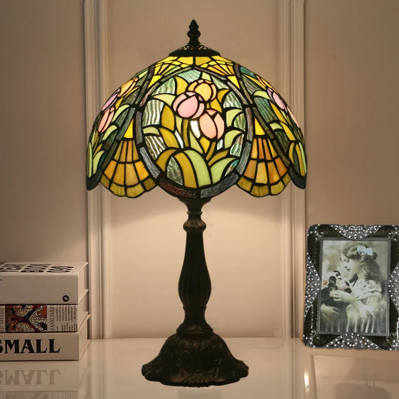 Elegant Green Flower Tiffany Table Lamp | Stained Glass Bedside Lamp for Home, Restaurant &amp; Bar