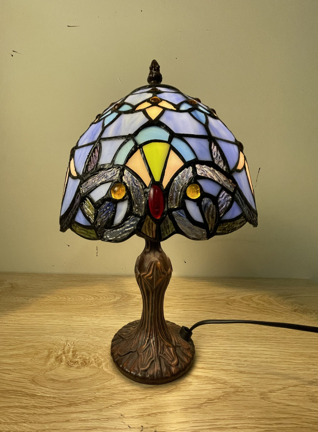 Crown Purple Violet Tiffany Lamp, Leadglass Stained Glass Shade, Crystal Bead Lamp Shade, Antique, Stained Glass Lamp Shade, Bedside Lamp